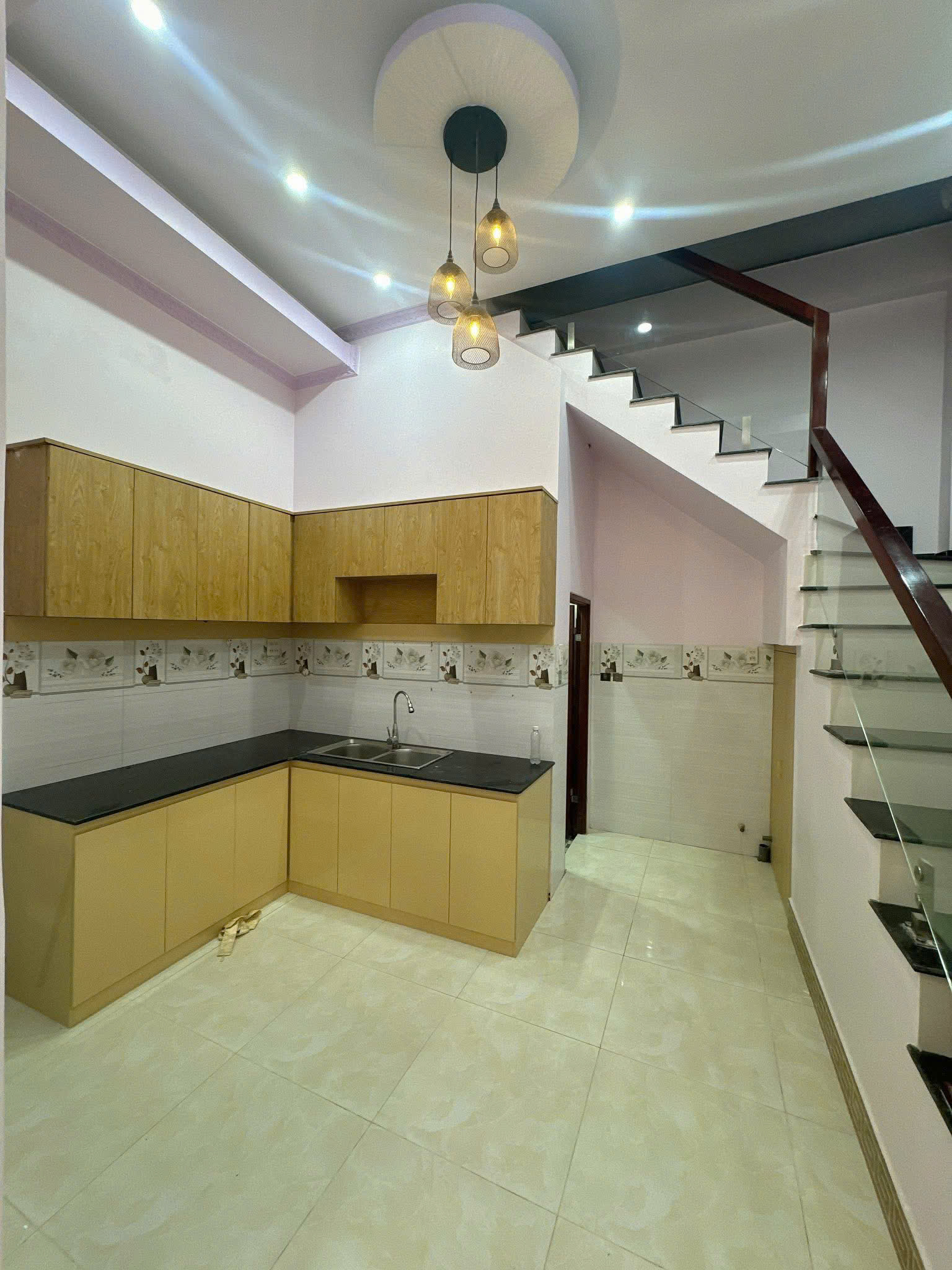 106606377385541070416