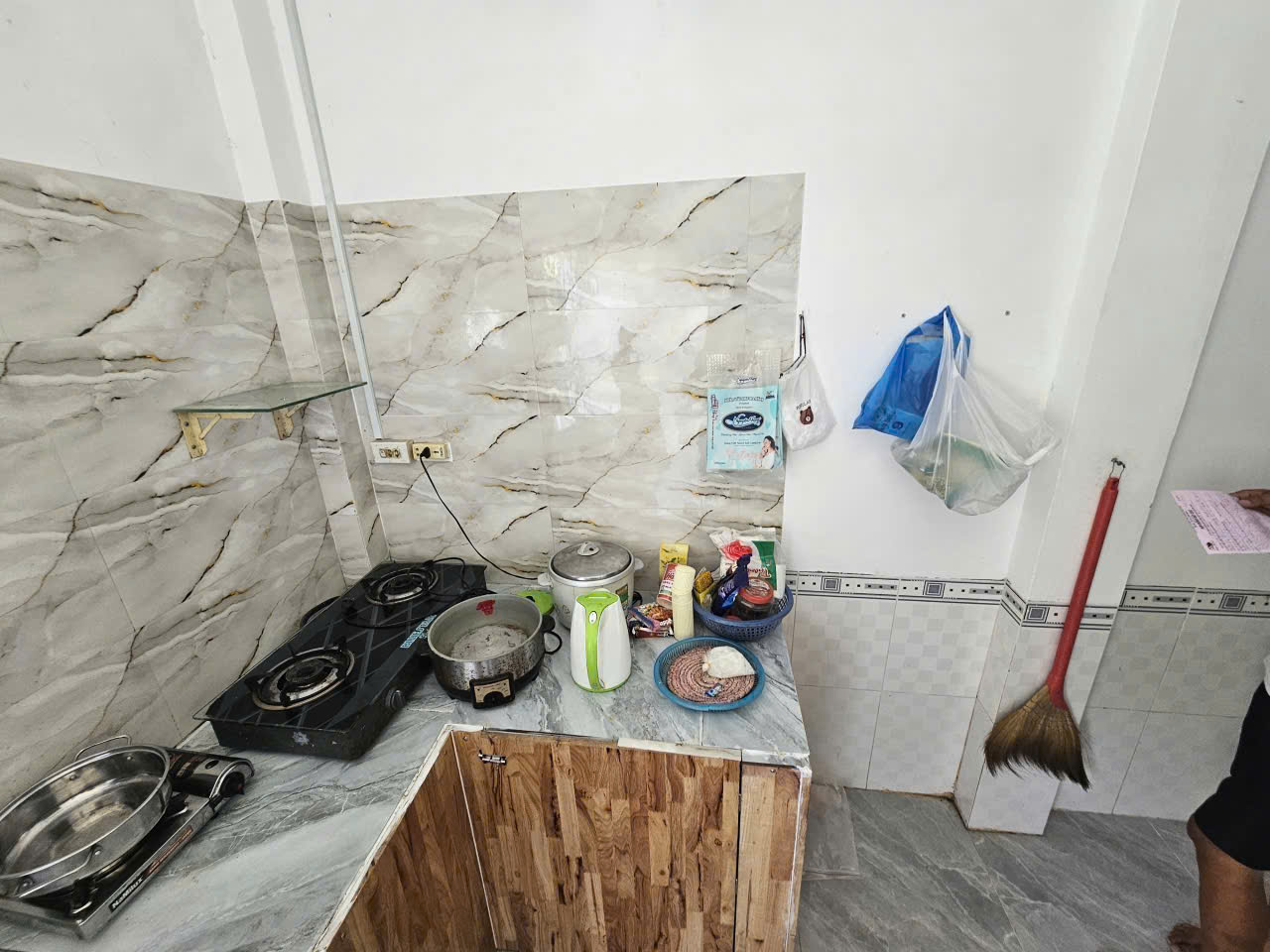 189682610728231563033