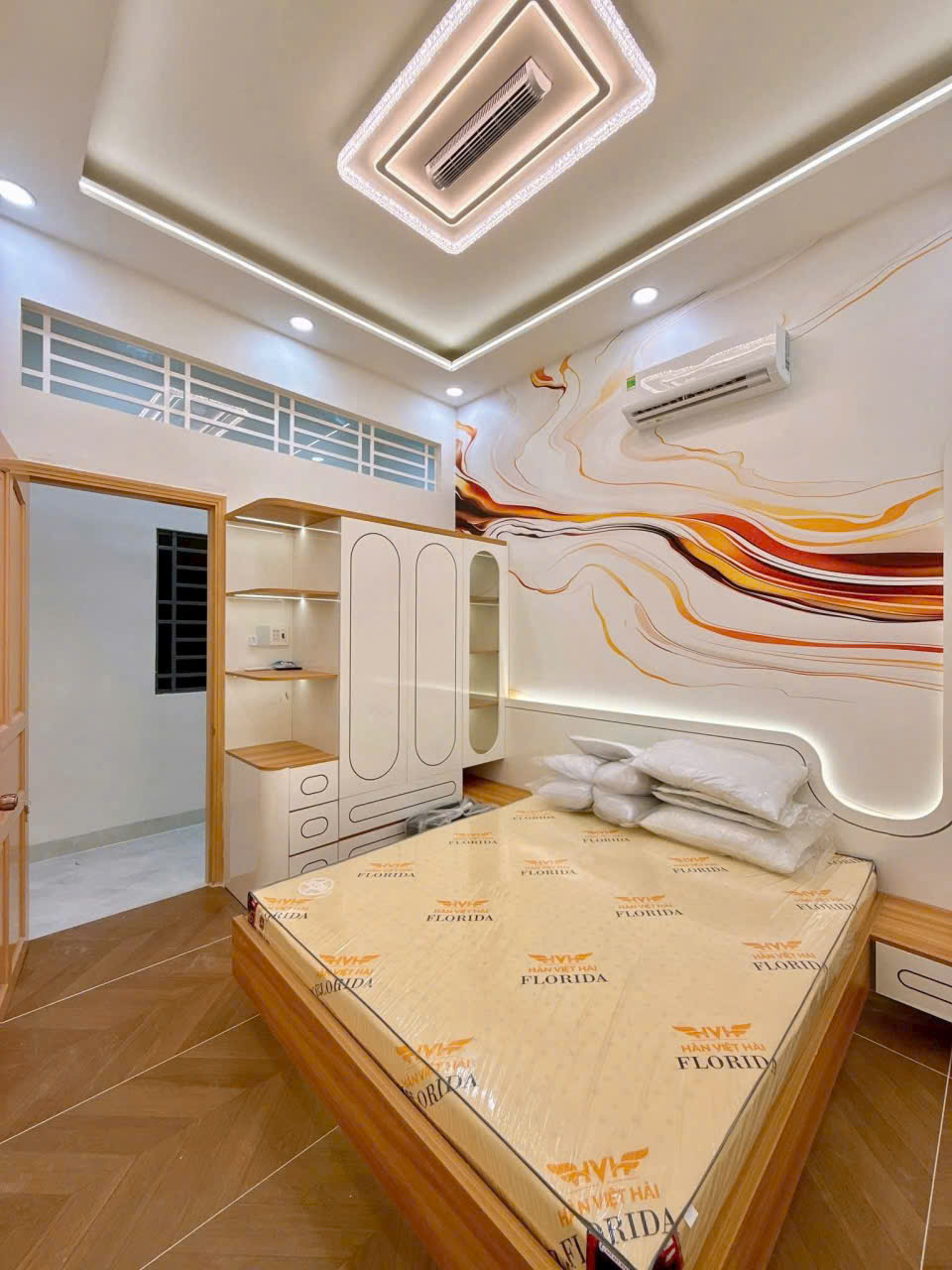 ban-nha-gia-re-tai-hem-233 (7)