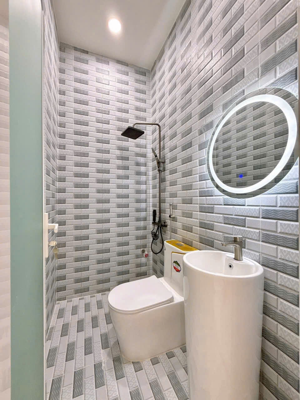 ban-nha-gia-re-tai-hem-233 (9)