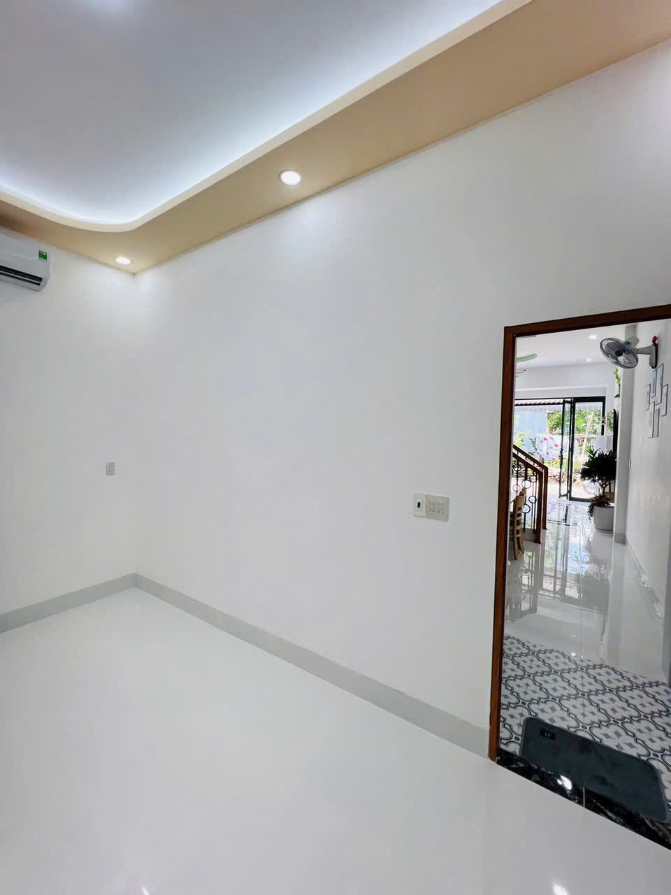 ban-nha-moi-dep-full-noi-that (6)