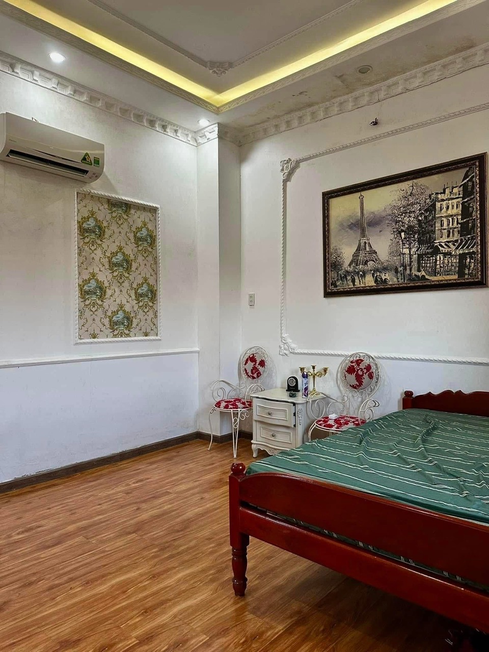 1000067527