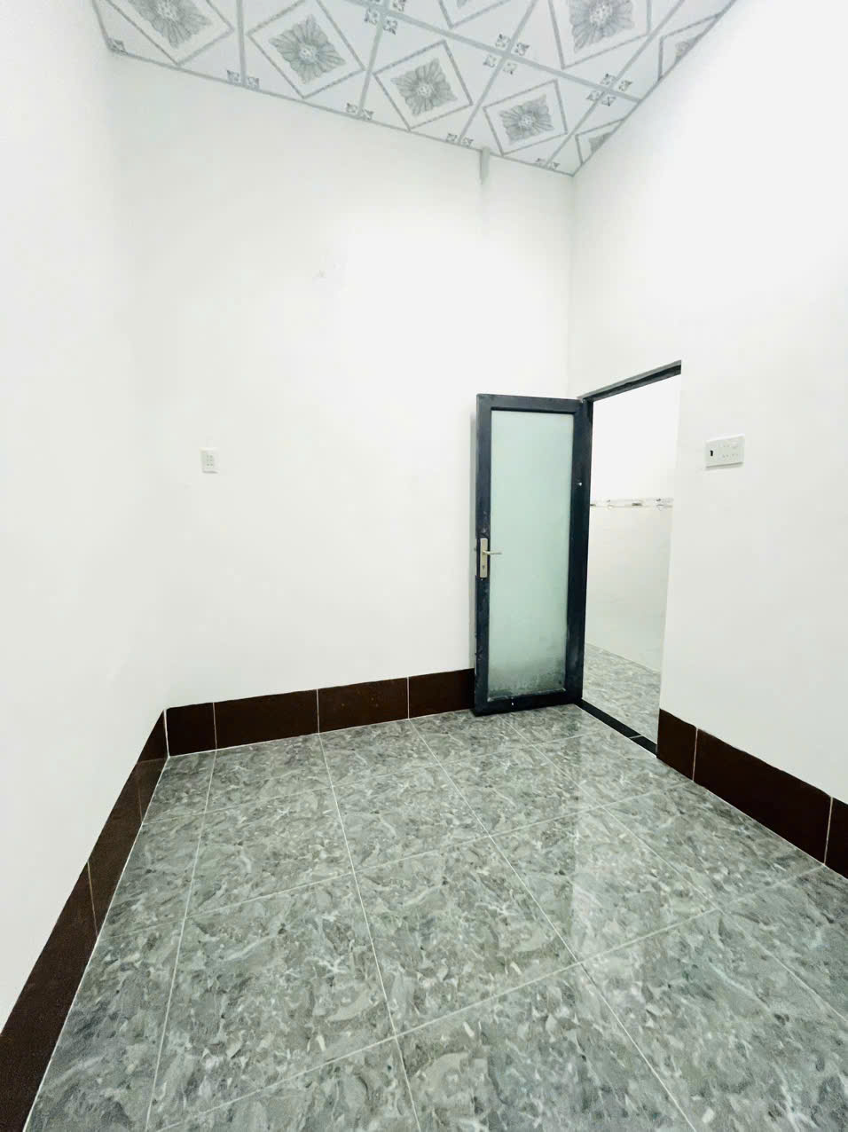 17413805053813187425