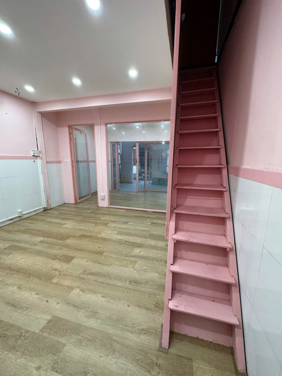 42879106911088999918