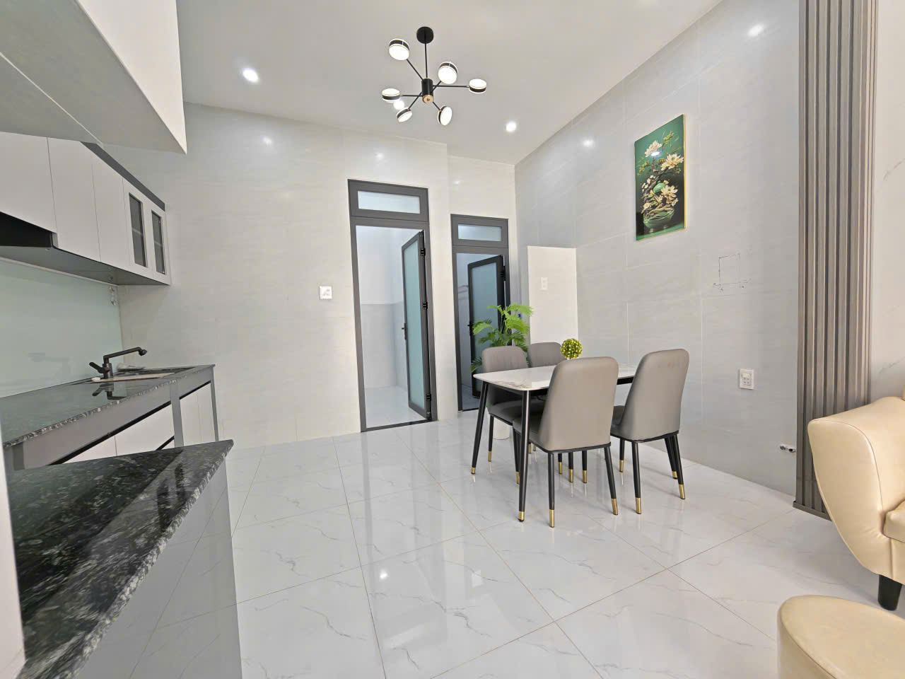 357550960741540185431