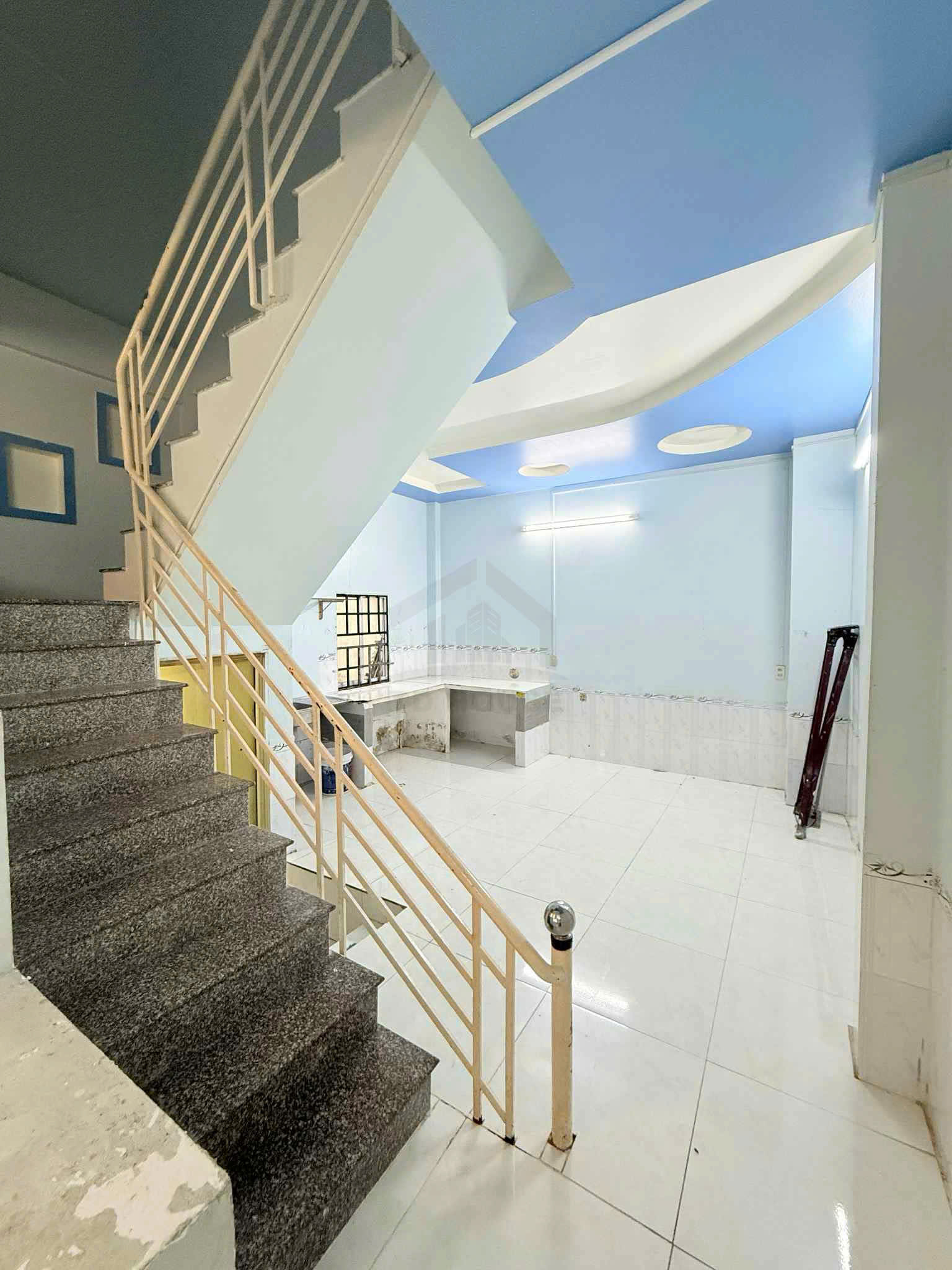 235341965445733325413