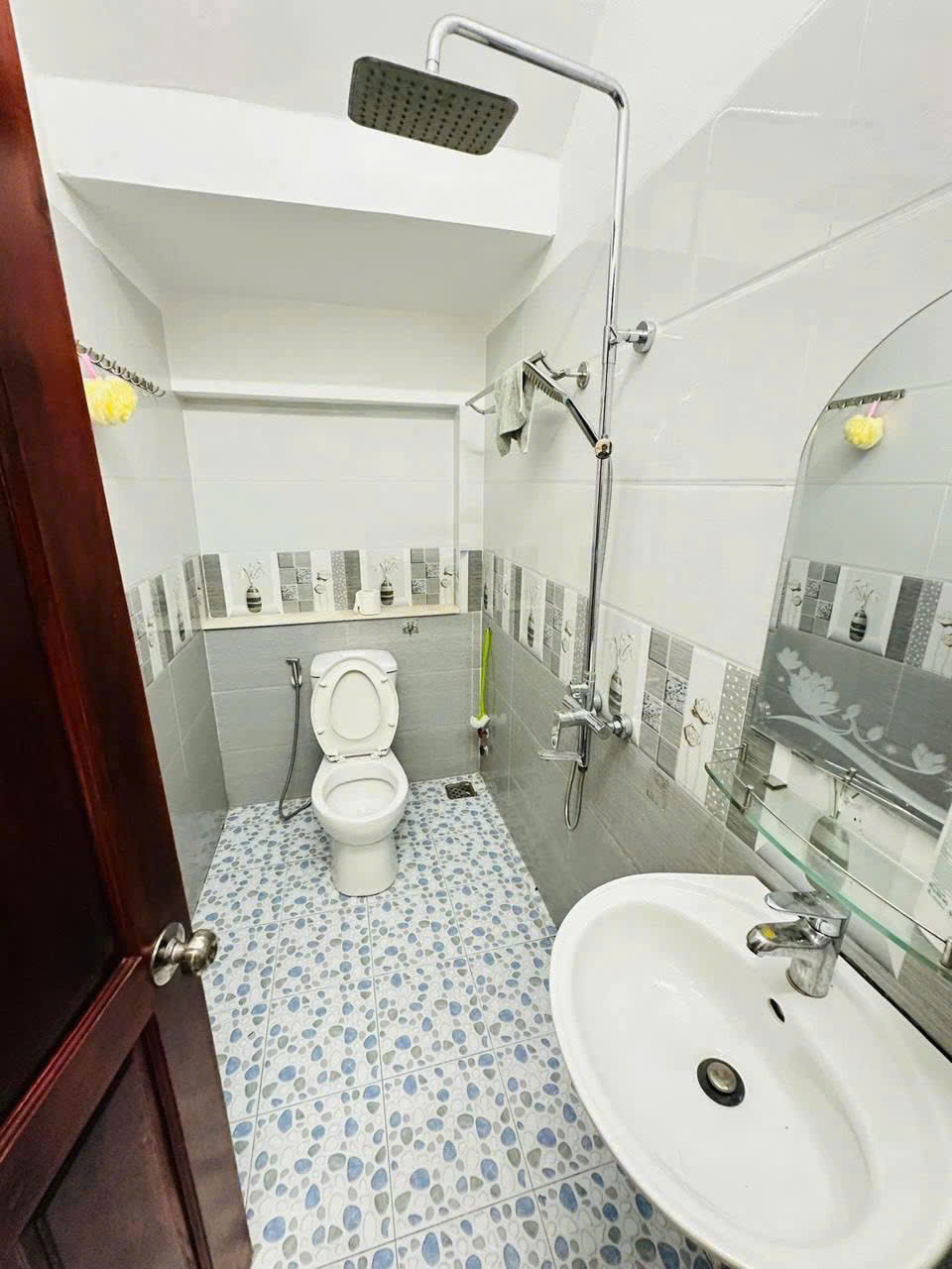 269733919095715105115