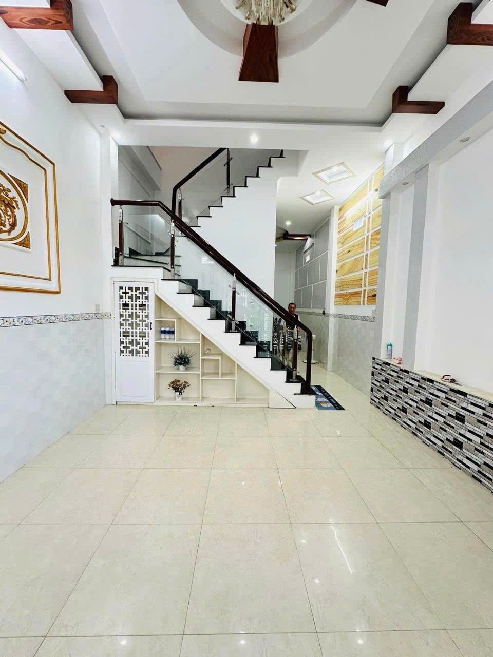 26973391909571510519