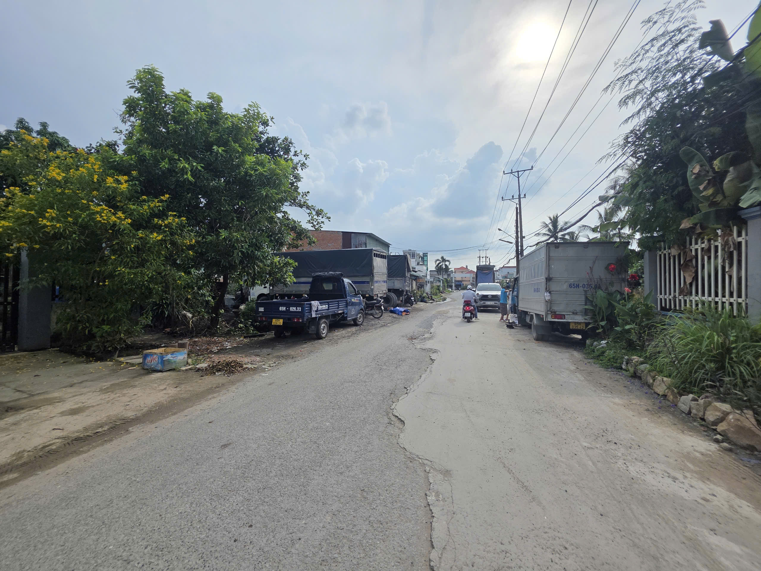 328050877017471293363