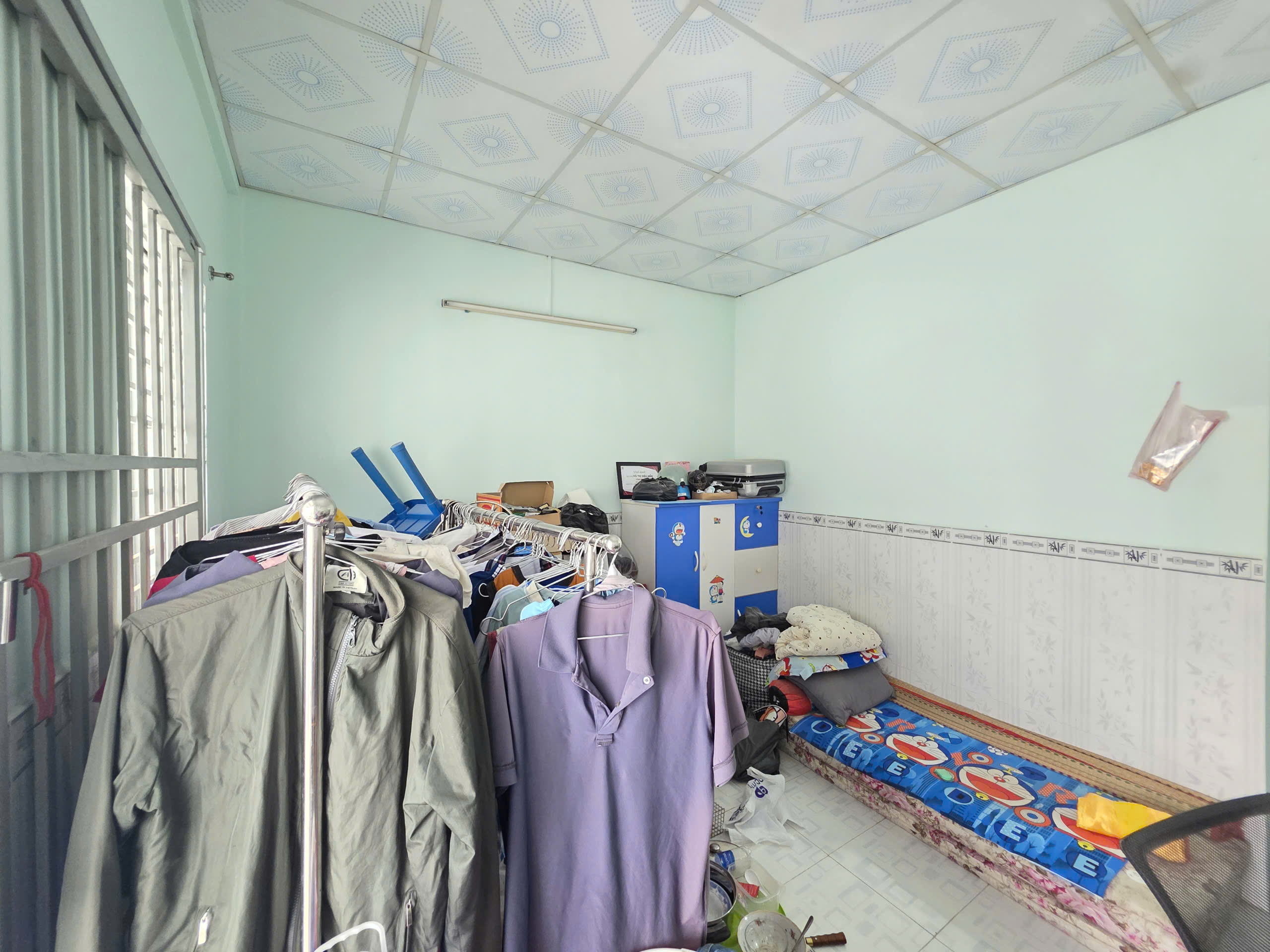 328050877017471293369