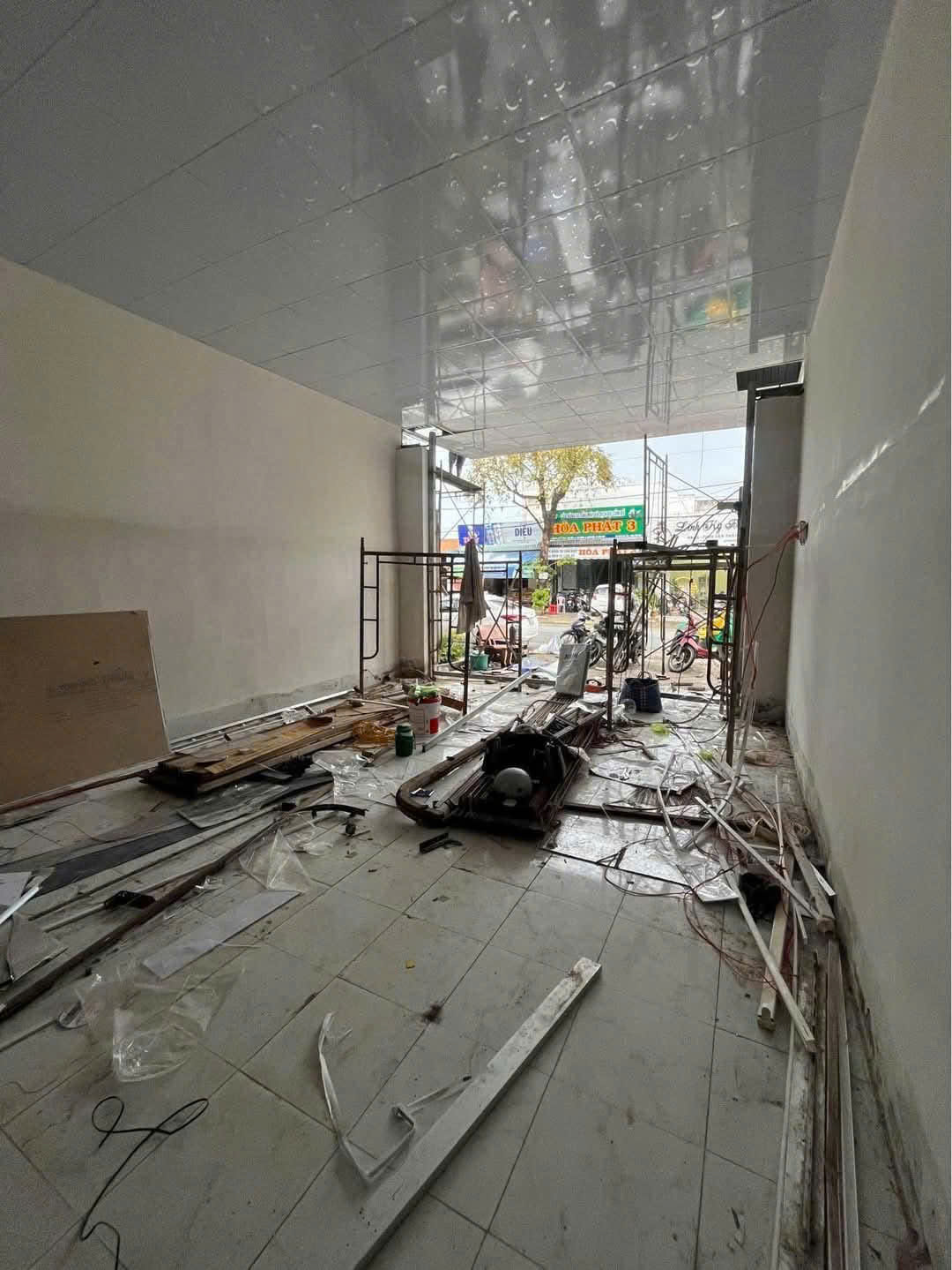 381678210773889502080