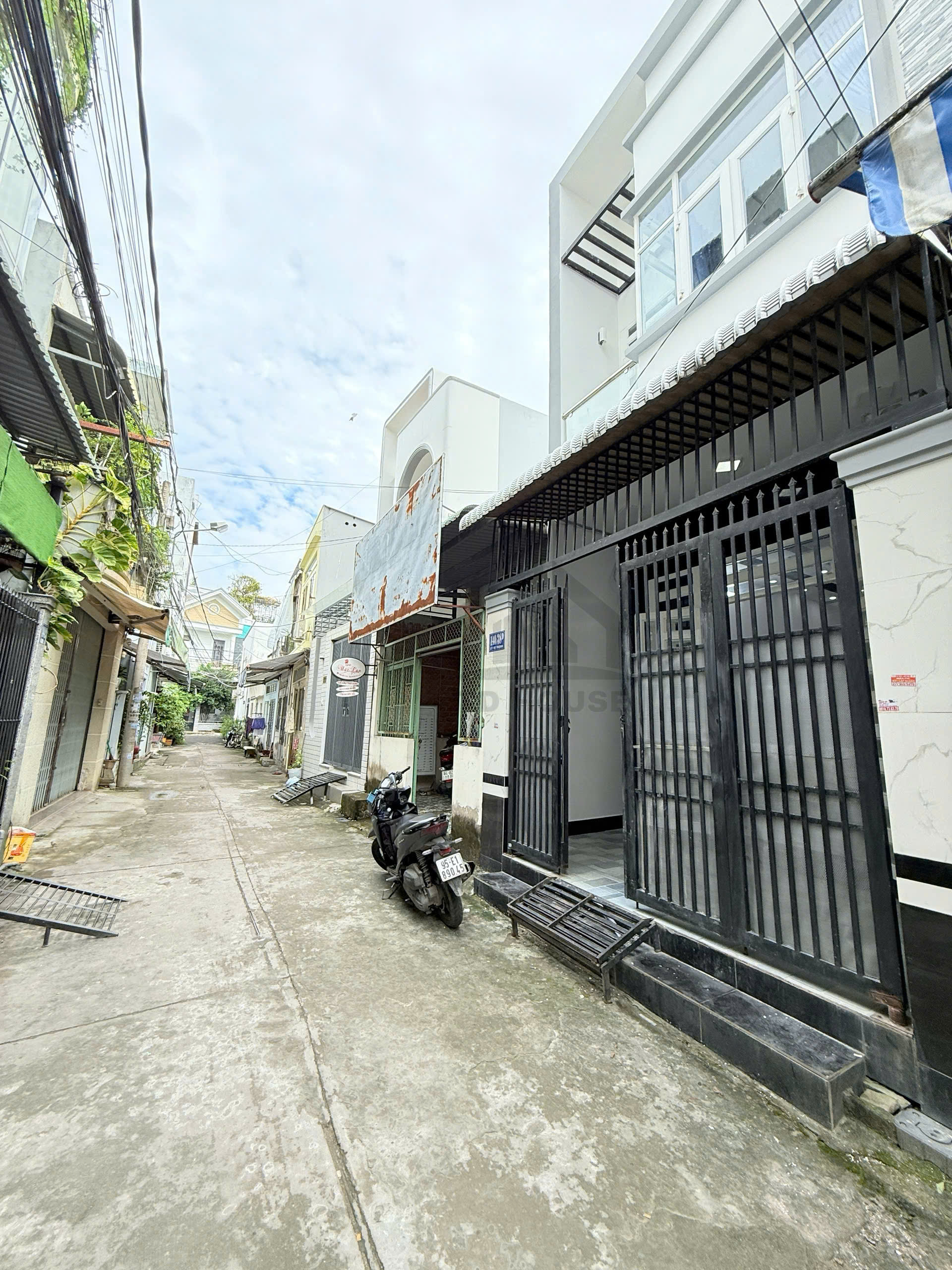 45740908510764678772