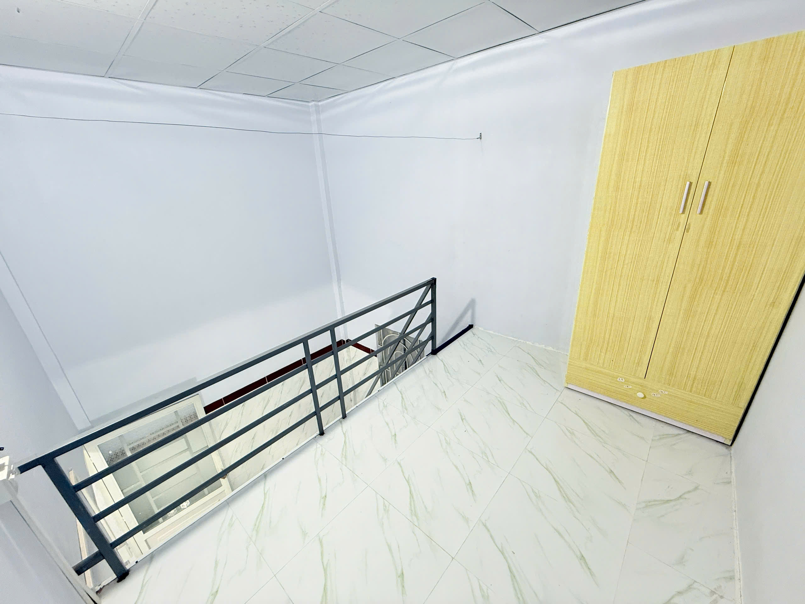 930737acb0dd3c8365cc63