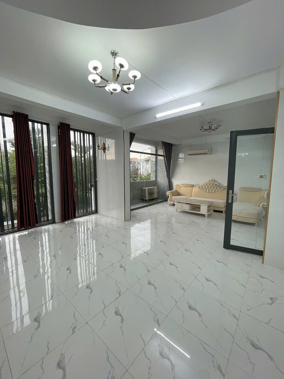 99639516608579431749