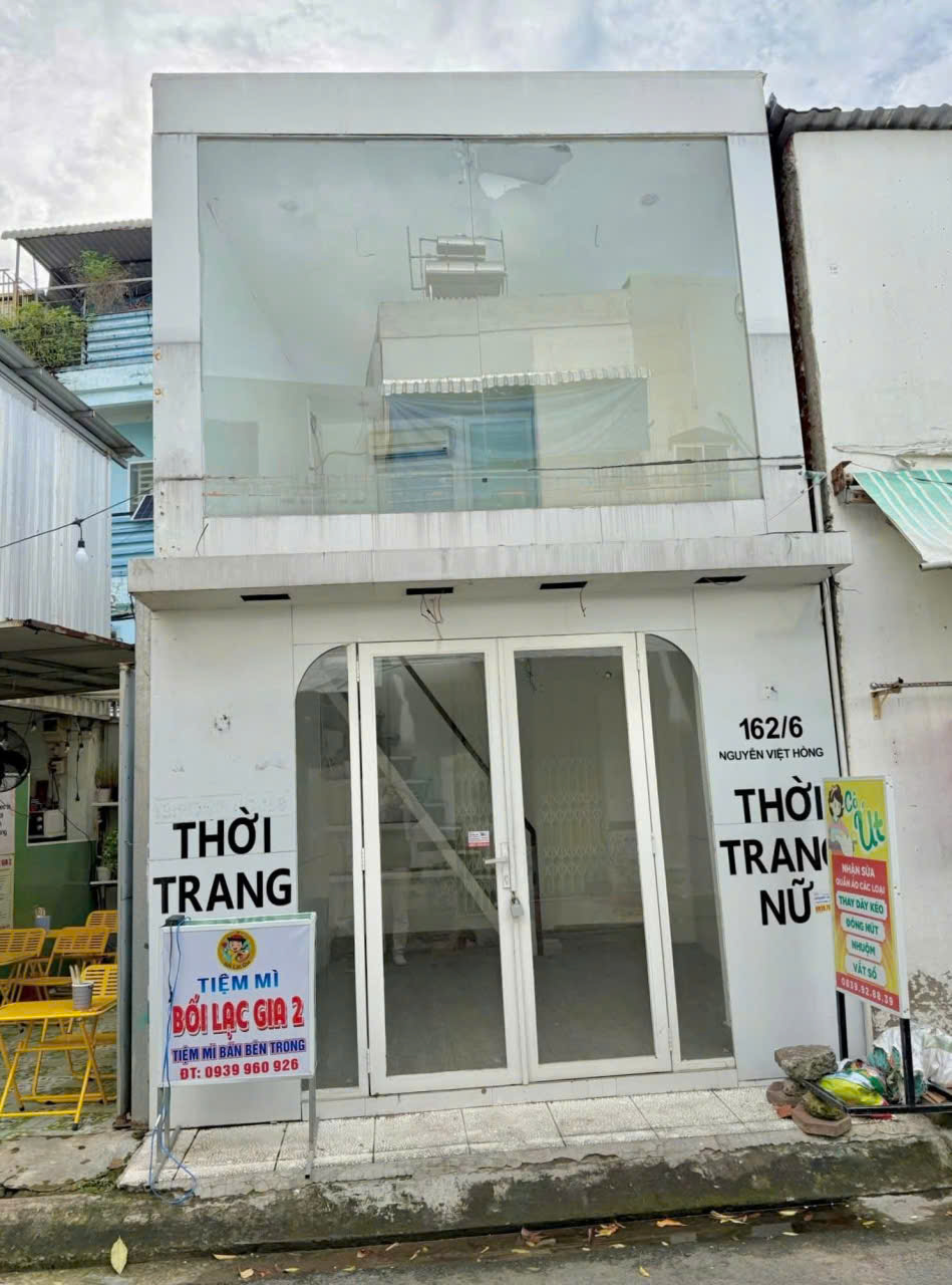 dcf7a44b3c3eb060e92f31