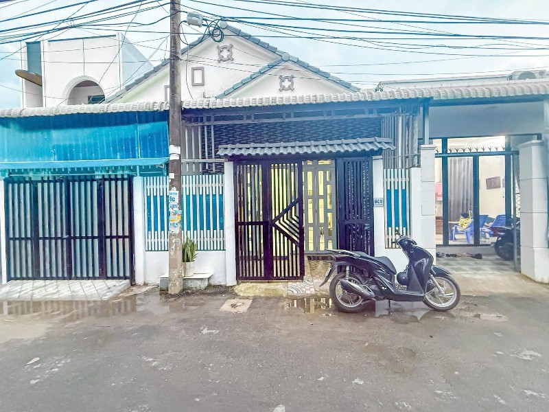 Đầy đủ tiện ích xung quanh kdc 3A - chợ An Bình, giáp với đường Hoàng Quốc Việt thuận tiện di chuyển
